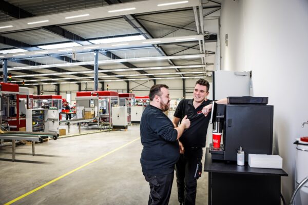 opitz_verpackungs­maschinen_G6A5930_rot