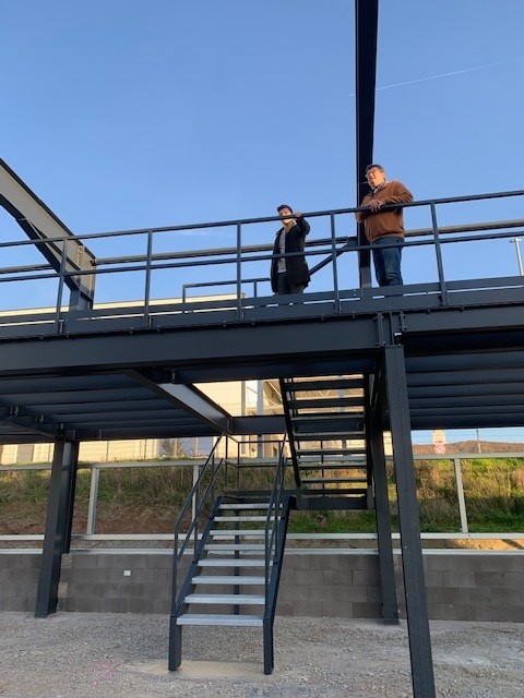 Bau der zukünftigen Produktionshalle